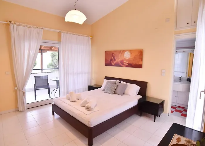 Fat Mermaid Seaside PalaiónTsiflíkion