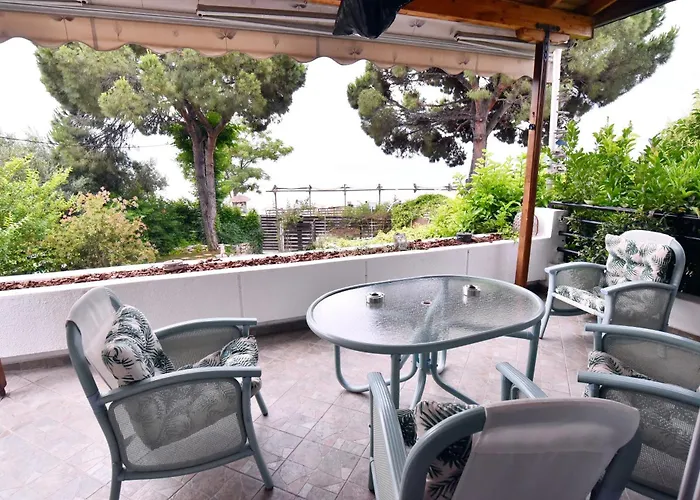 Fat Mermaid Seaside PalaiónTsiflíkion