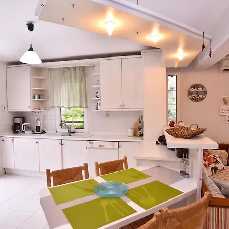 Villa Fat Mermaid Seaside Palaiontsiflikion