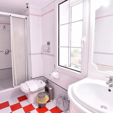 Villa Fat Mermaid Seaside Palaiontsiflikion